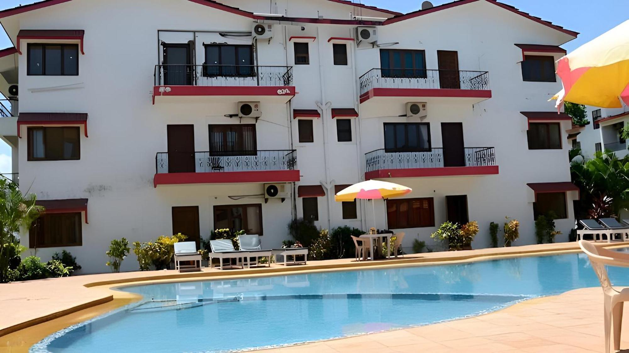 Ronne'S Little Baga Service Apartments ภายนอก รูปภาพ