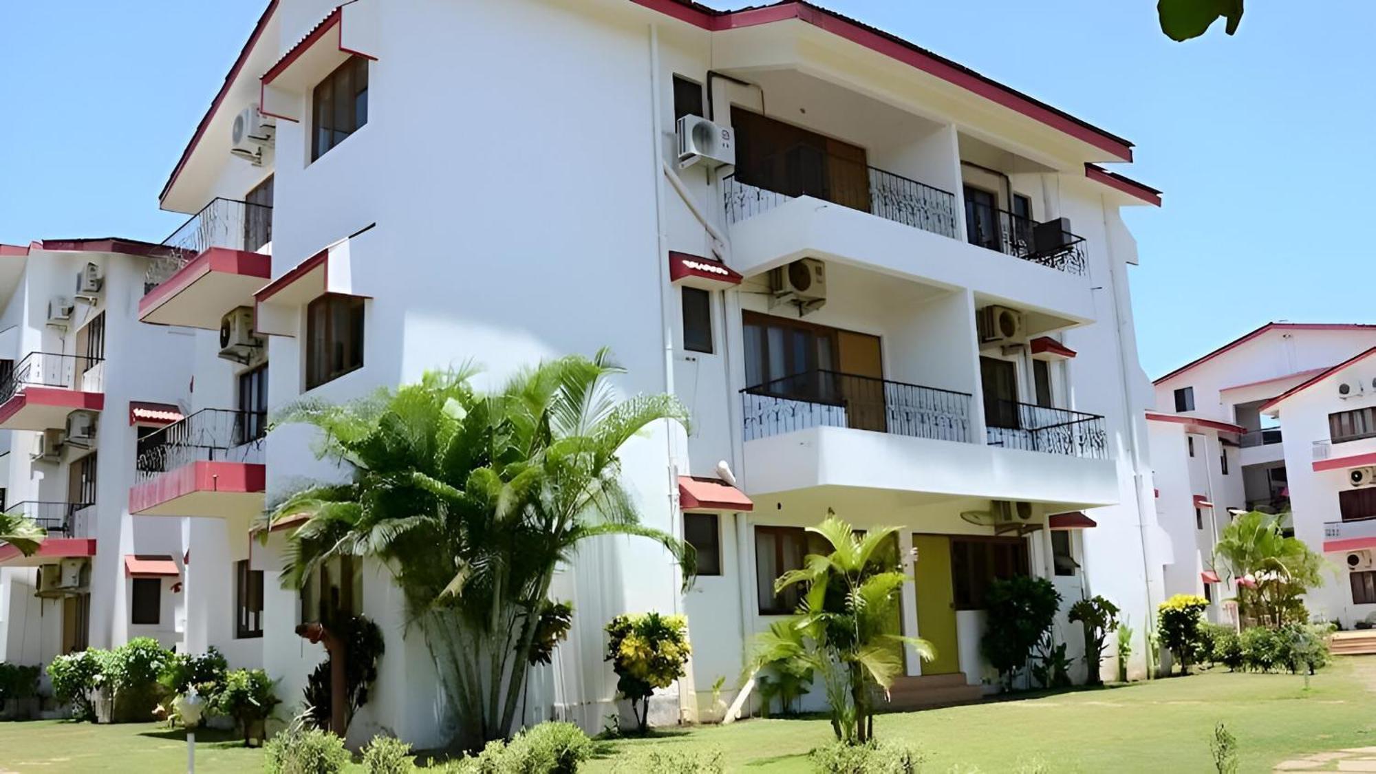 Ronne'S Little Baga Service Apartments ภายนอก รูปภาพ